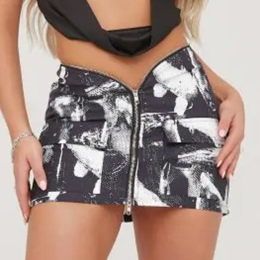 Ego Black & White Zip Front Bodycon Mini Skirt SZ L